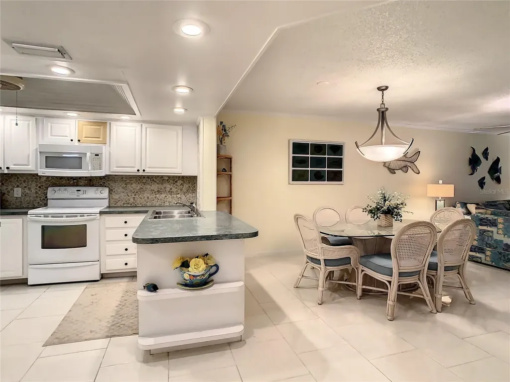 18304 Gulf Boulevard Redington Shores FL 33708