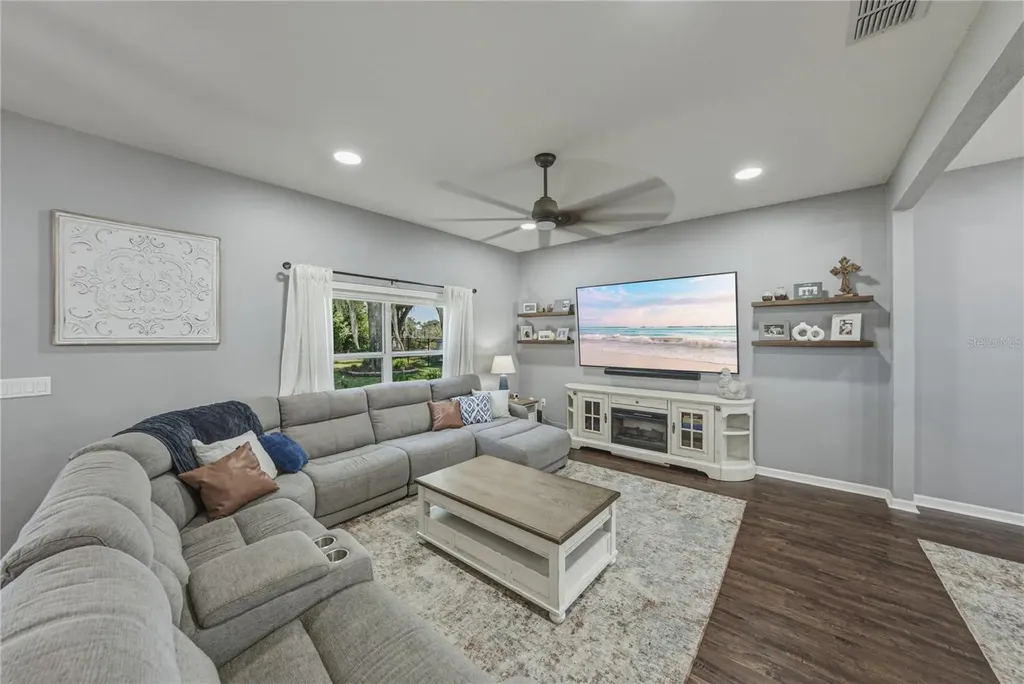 3167 Blackwater Oaks Way Mulberry FL 33860