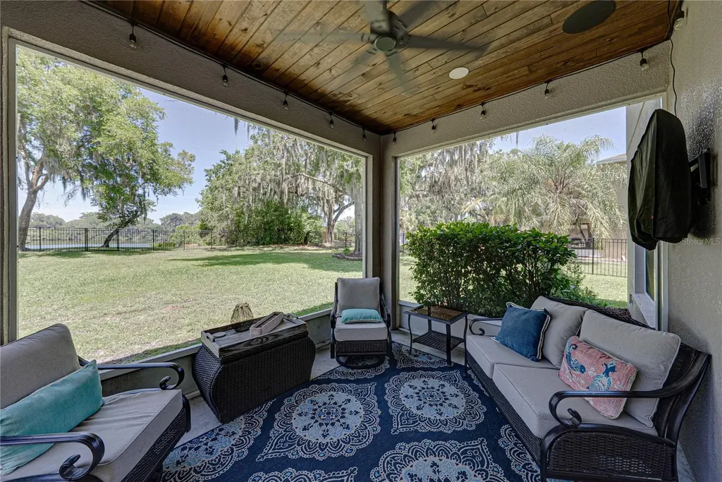 3167 Blackwater Oaks Way Mulberry FL 33860