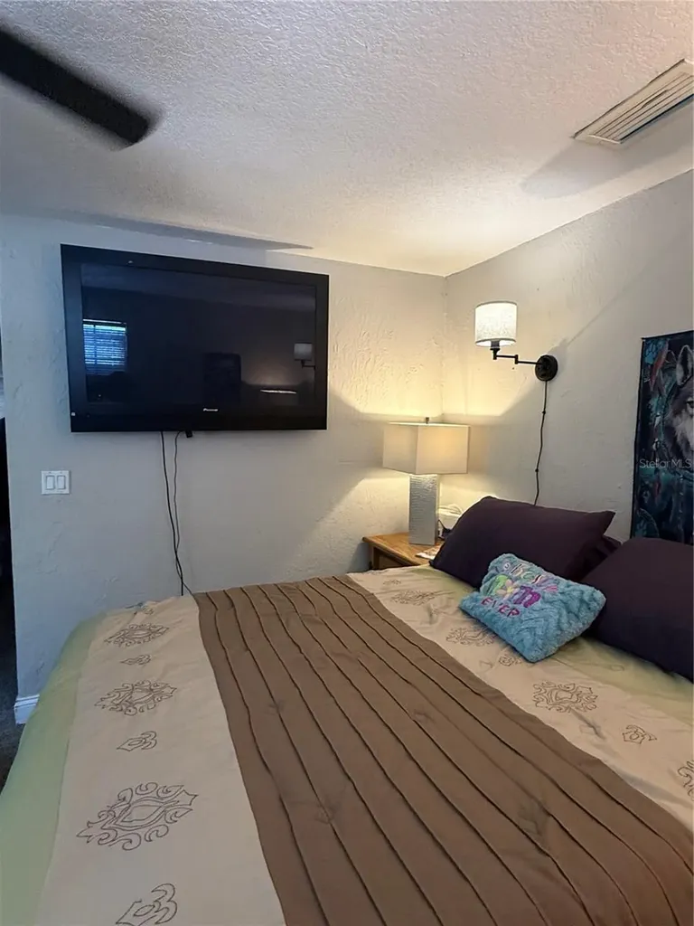 1405 Jackson Avenue Daytona Beach FL 32117