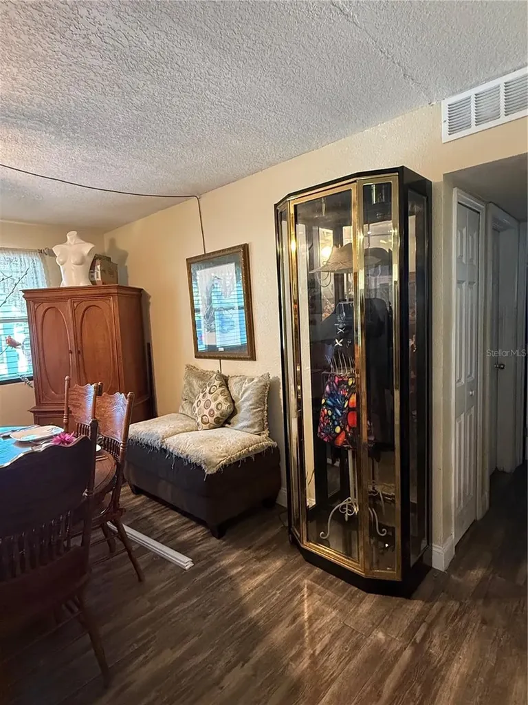 1405 Jackson Avenue Daytona Beach FL 32117