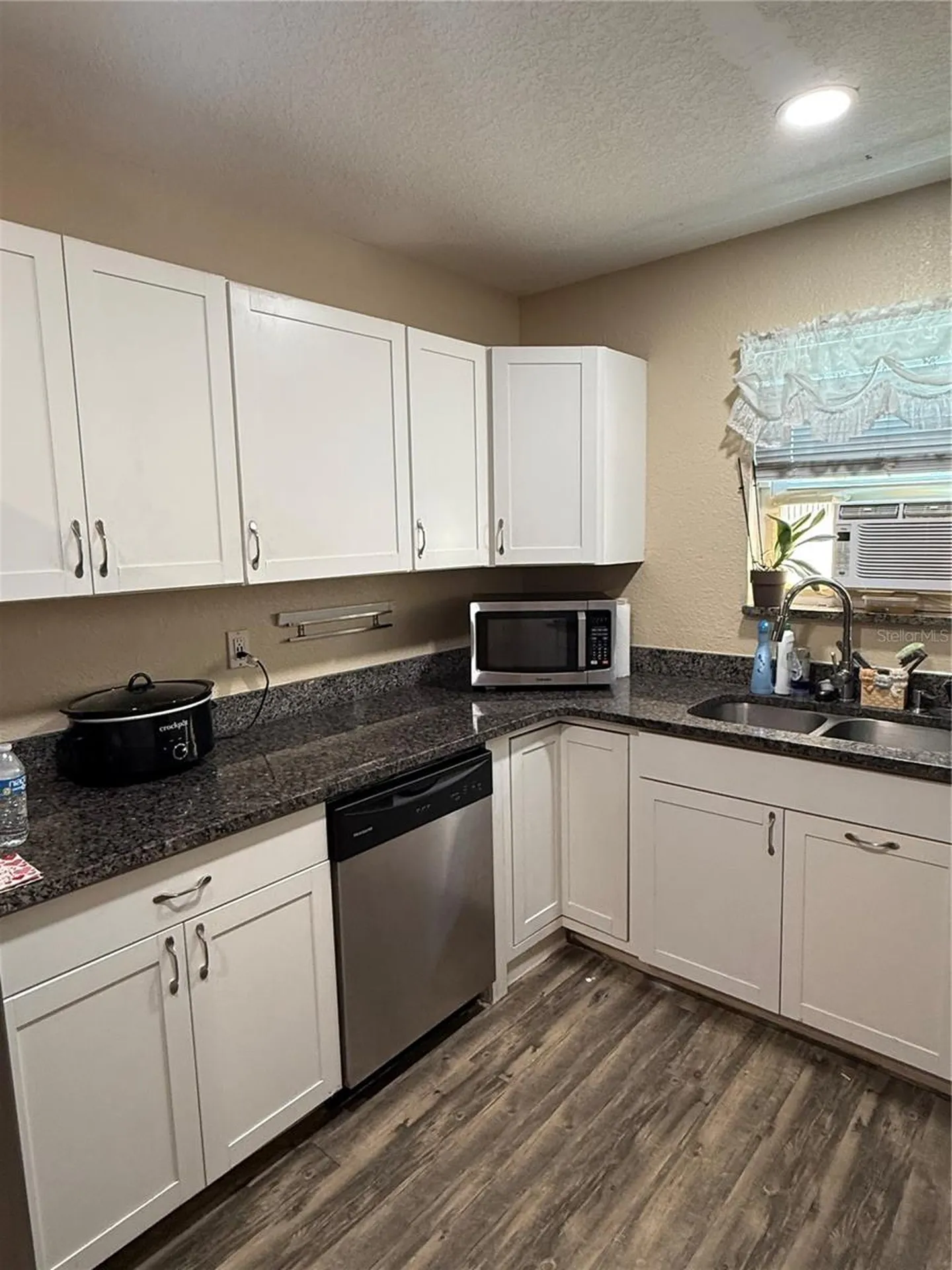 1405 Jackson Avenue Daytona Beach FL 32117