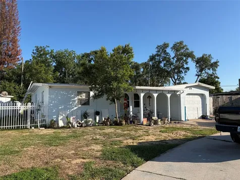 1405 Jackson Avenue Daytona Beach FL 32117