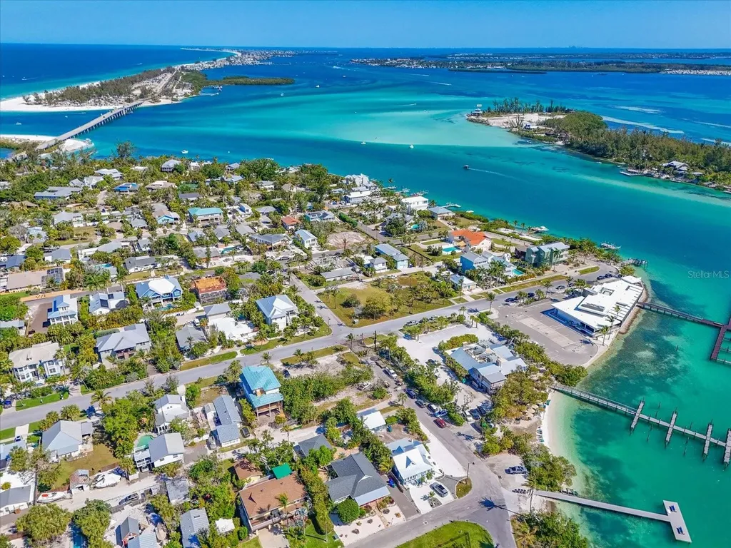 720 Broadway Street Longboat Key FL 34228