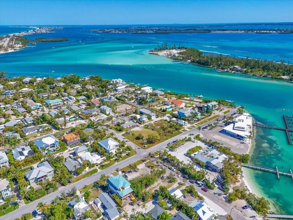 720 Broadway Street Longboat Key FL 34228