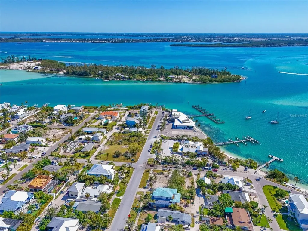 720 Broadway Street Longboat Key FL 34228