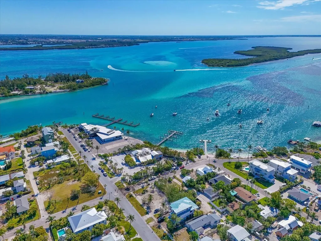 720 Broadway Street Longboat Key FL 34228