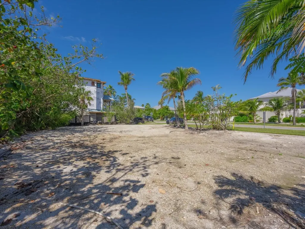 720 Broadway Street Longboat Key FL 34228