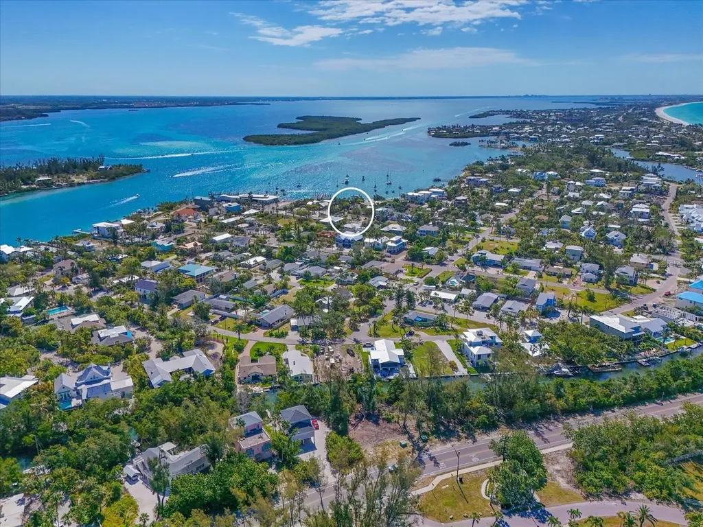 720 Broadway Street Longboat Key FL 34228