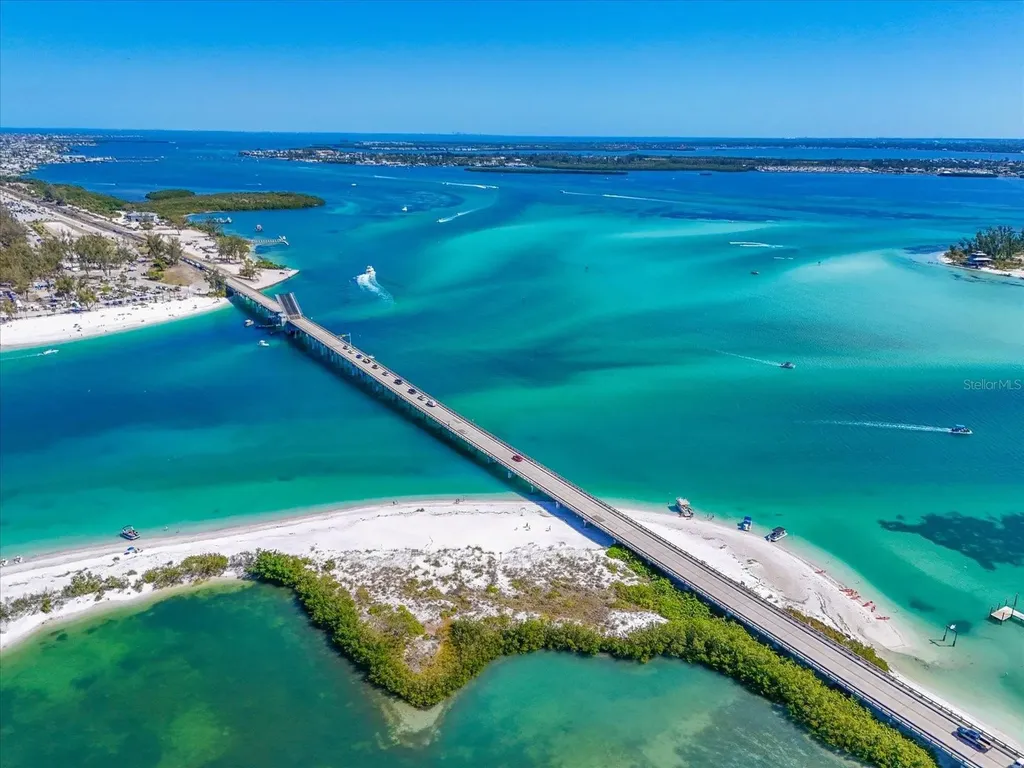 720 Broadway Street Longboat Key FL 34228