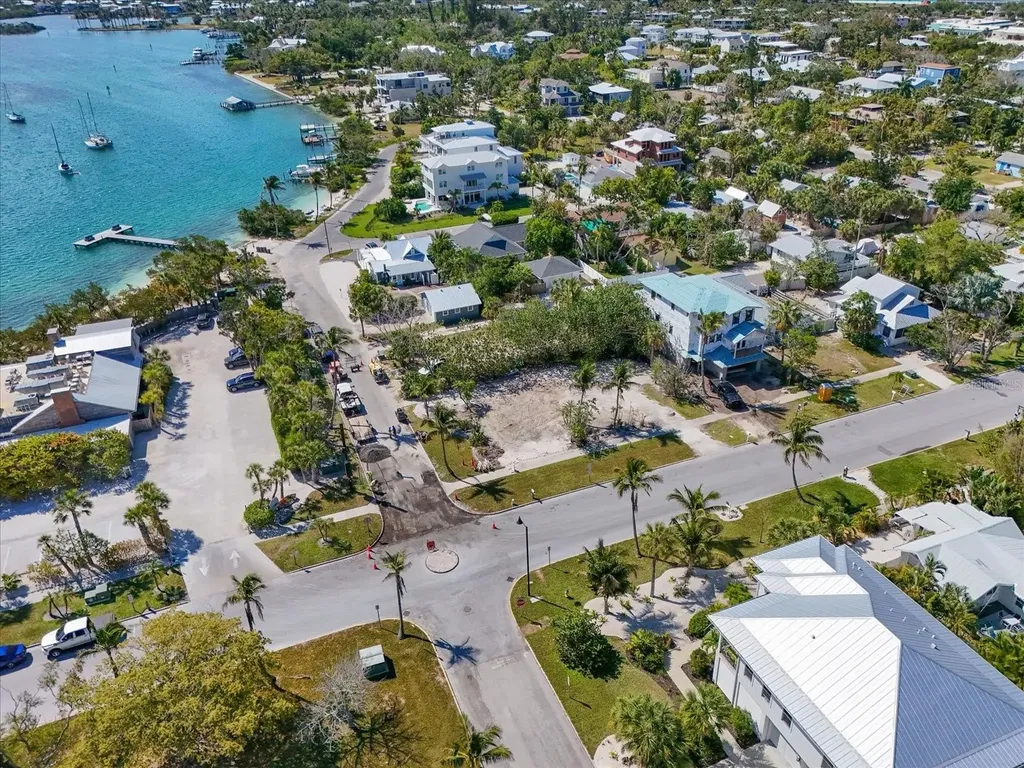 720 Broadway Street Longboat Key FL 34228