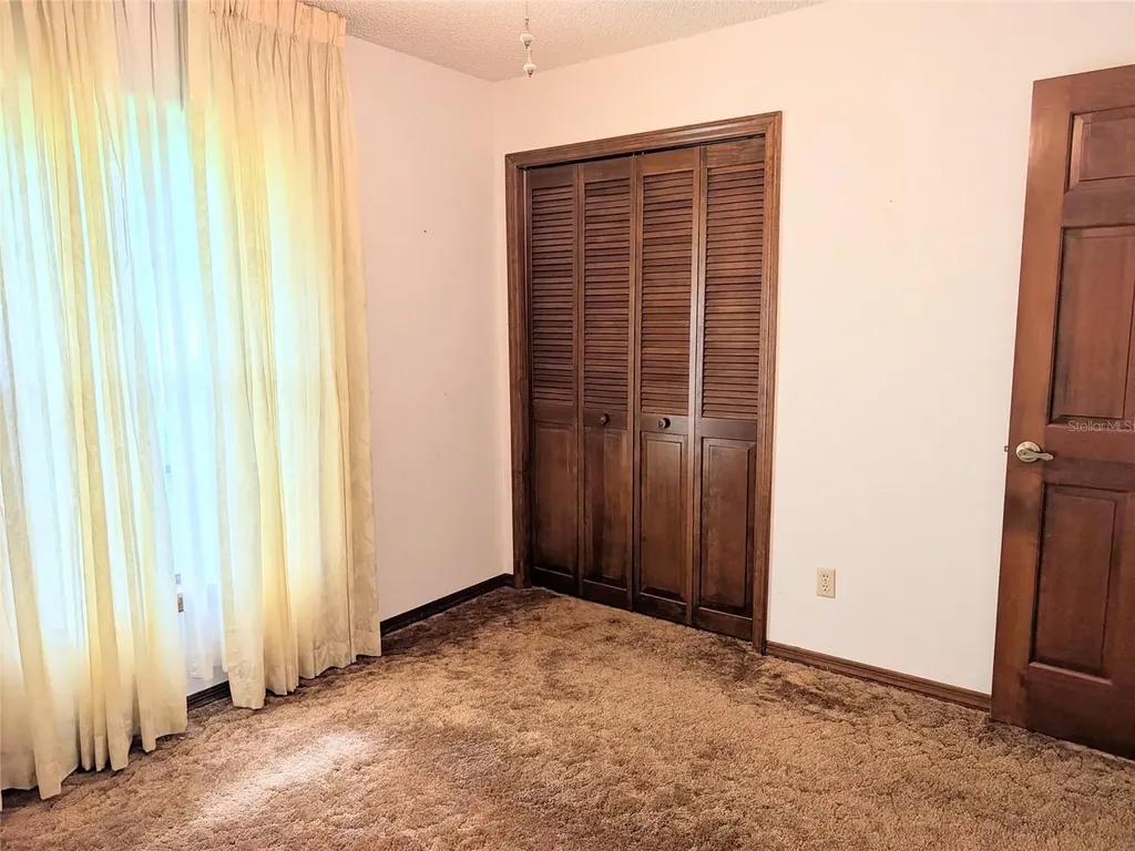2025 Larchmont Drive Deland FL 32724