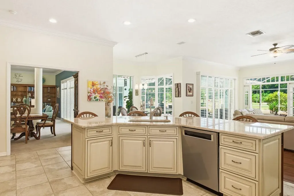 3343 Crescent Oaks Boulevard Tarpon Springs FL 34688