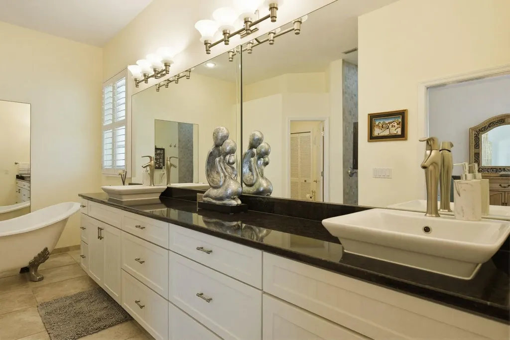 3343 Crescent Oaks Boulevard Tarpon Springs FL 34688