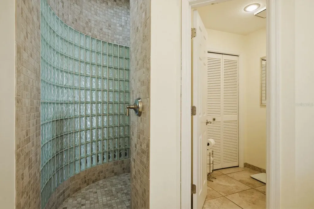 3343 Crescent Oaks Boulevard Tarpon Springs FL 34688