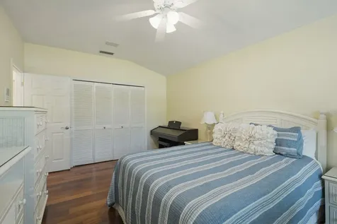 3343 Crescent Oaks Boulevard Tarpon Springs FL 34688