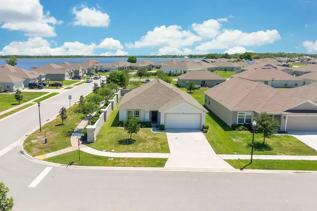 205 Arbuthnot Street Winter Haven FL 33881