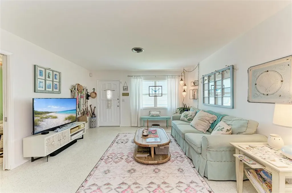 823 Bradenton Road Venice FL 34293