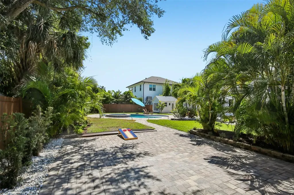 3621 W Morrison Avenue Tampa FL 33629