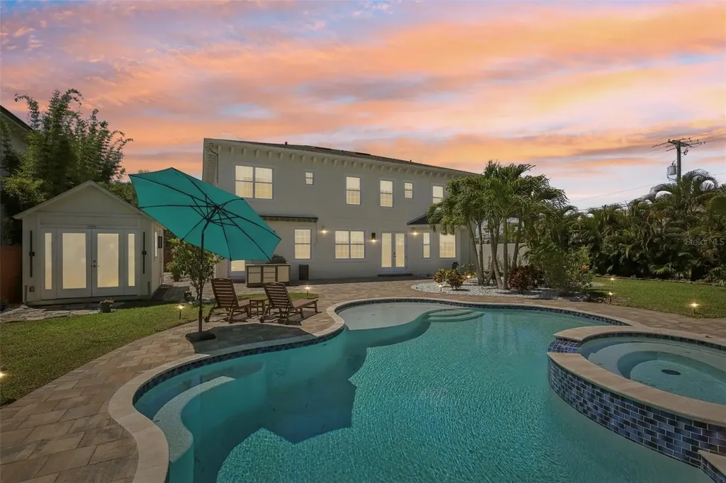 3621 W Morrison Avenue Tampa FL 33629