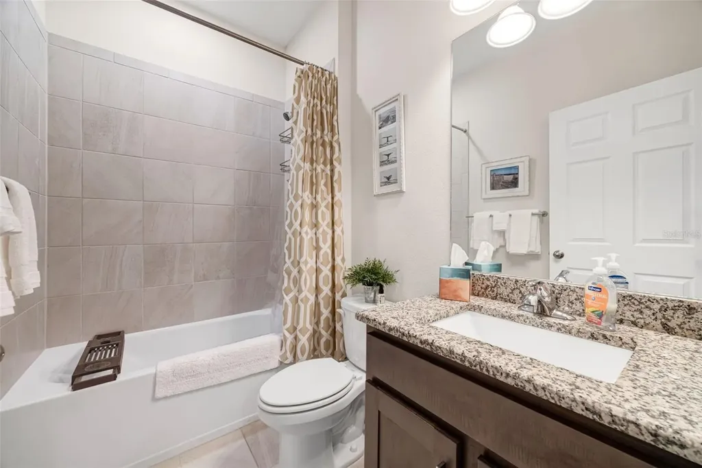 5526 Gavella Cove Palmetto FL 34221