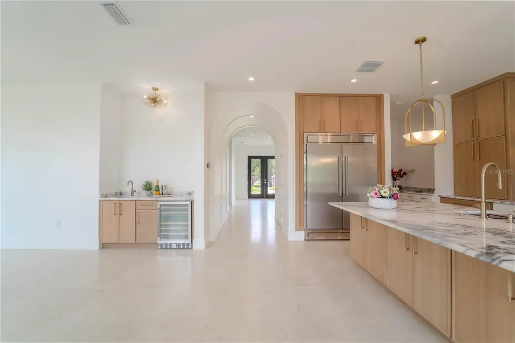 4414 W Lawn Avenue Tampa FL 33611