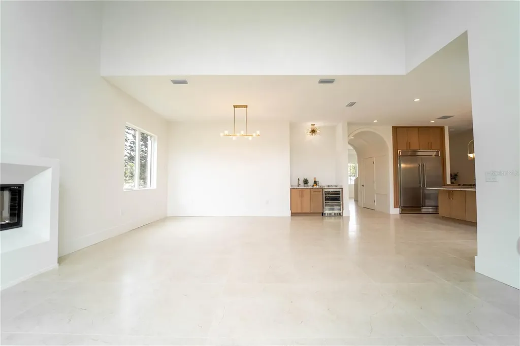 4414 W Lawn Avenue Tampa FL 33611