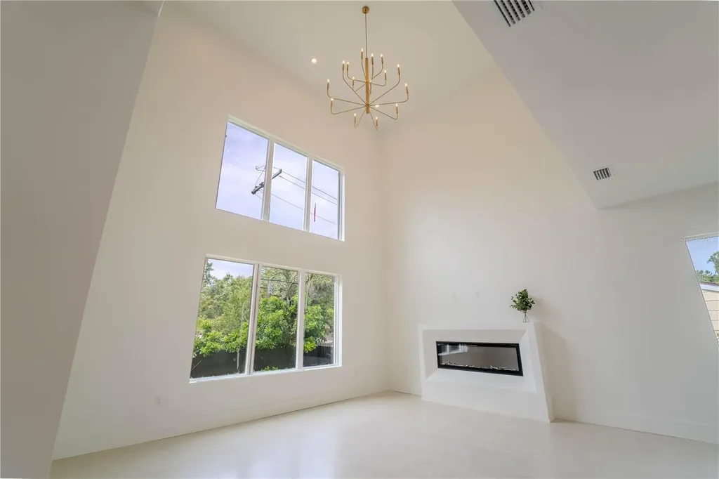 4414 W Lawn Avenue Tampa FL 33611