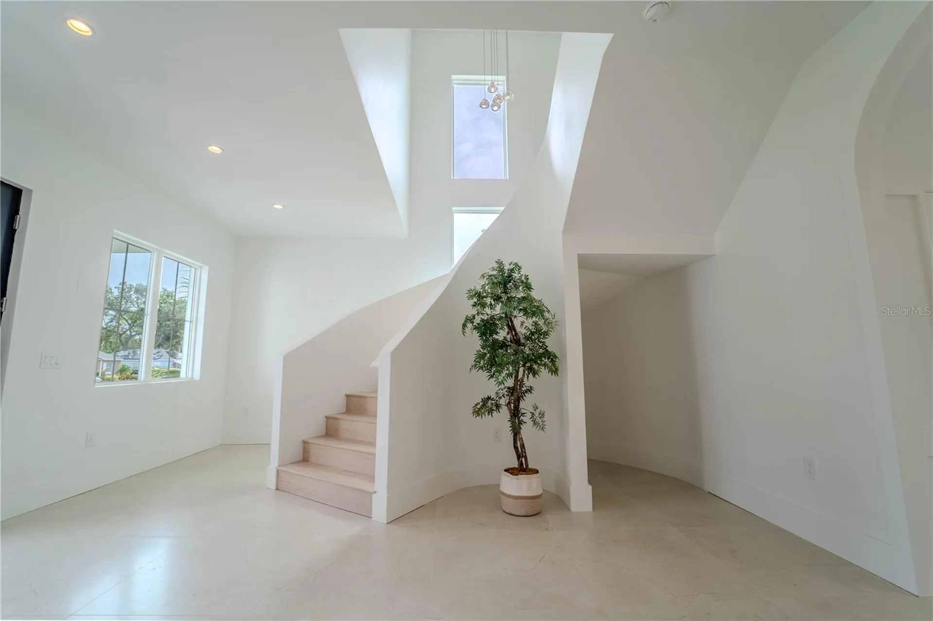 4414 W Lawn Avenue Tampa FL 33611