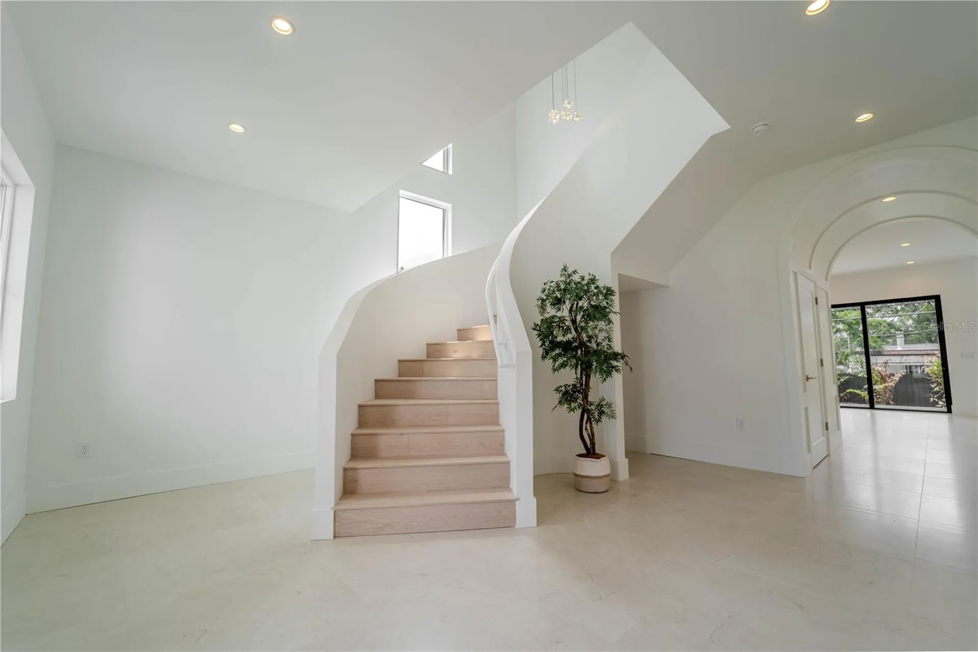 4414 W Lawn Avenue Tampa FL 33611