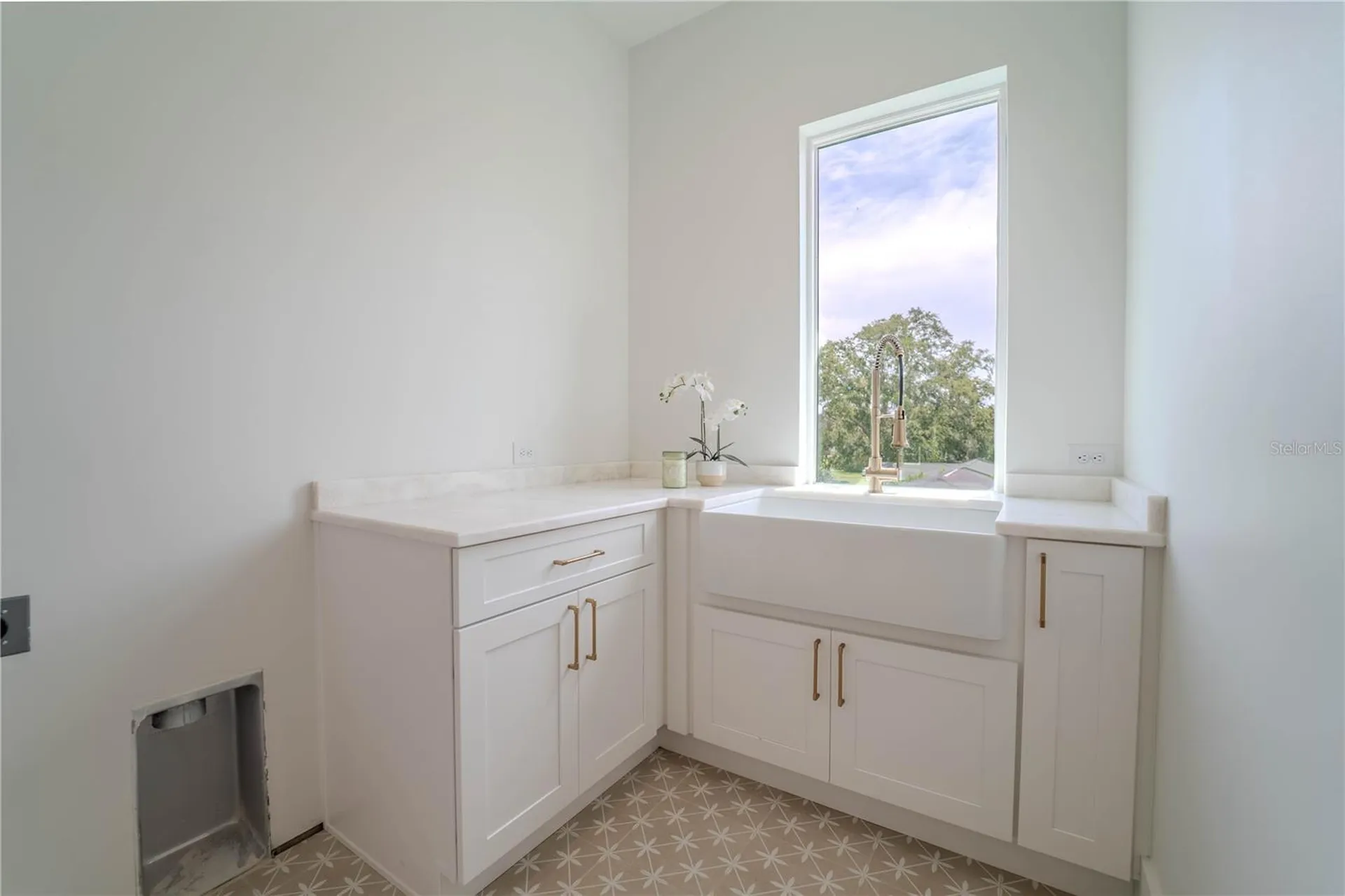 4414 W Lawn Avenue Tampa FL 33611