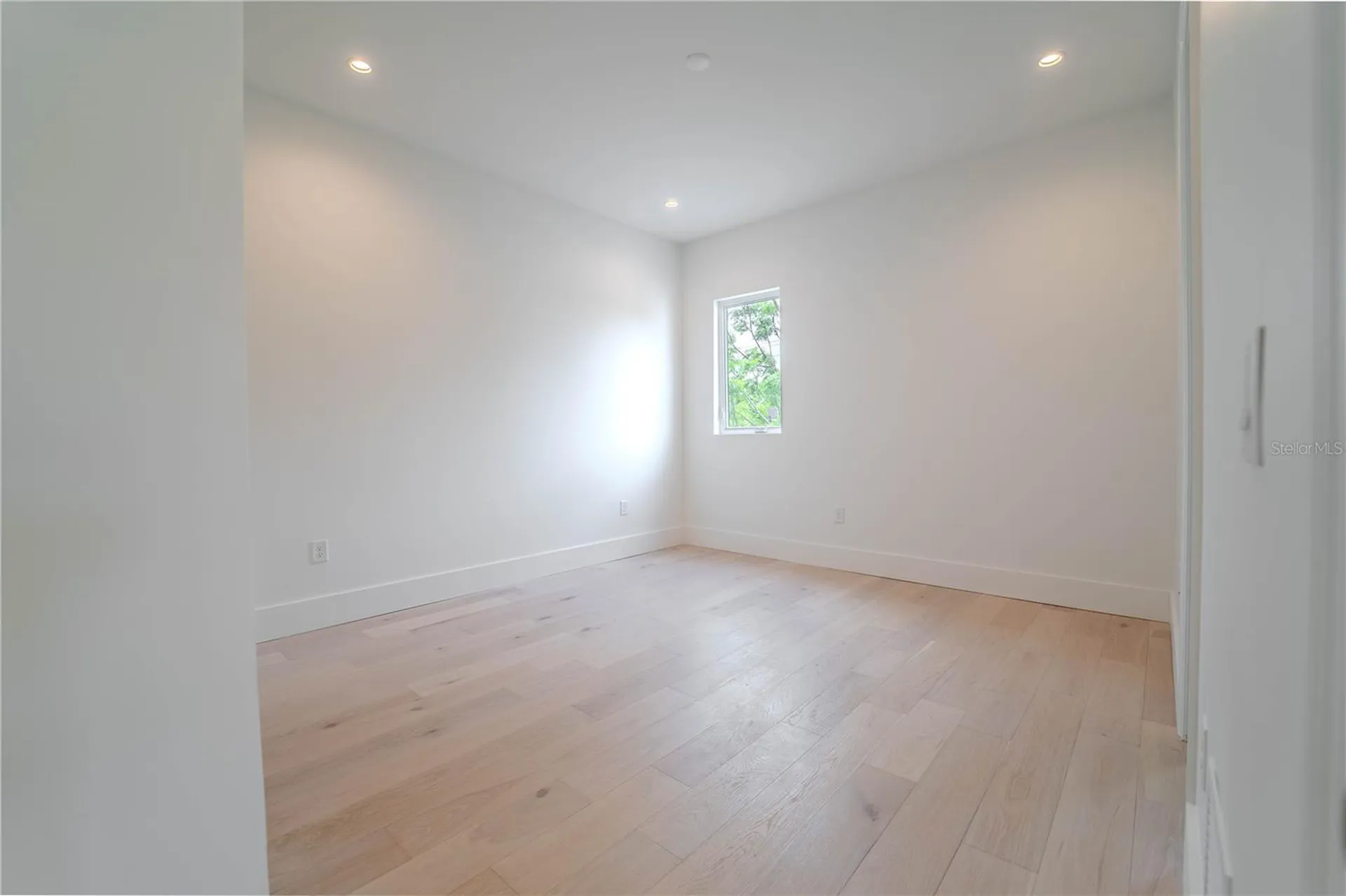 4414 W Lawn Avenue Tampa FL 33611