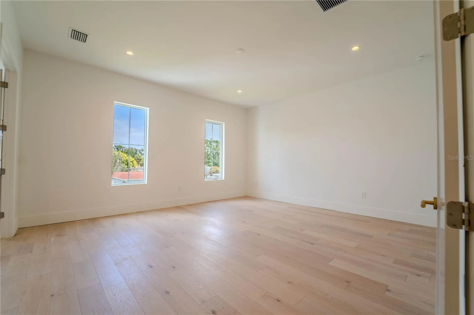 4414 W Lawn Avenue Tampa FL 33611