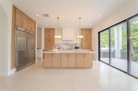 4414 W Lawn Avenue Tampa FL 33611