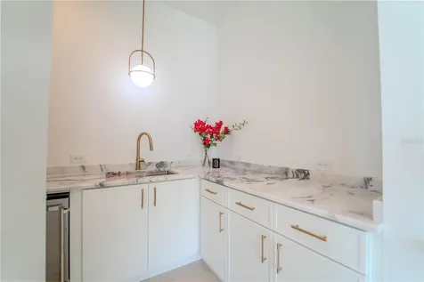 4414 W Lawn Avenue Tampa FL 33611