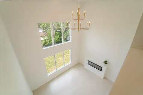 4414 W Lawn Avenue Tampa FL 33611