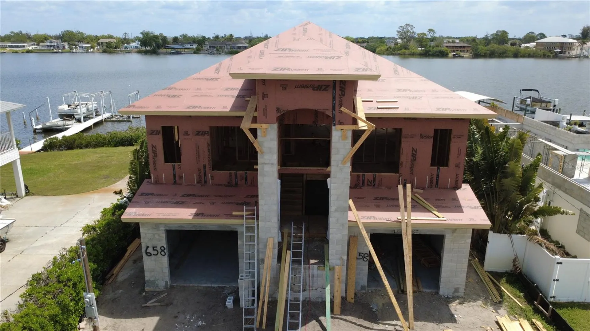 658 Bayshore Drive Tarpon Springs FL 34689