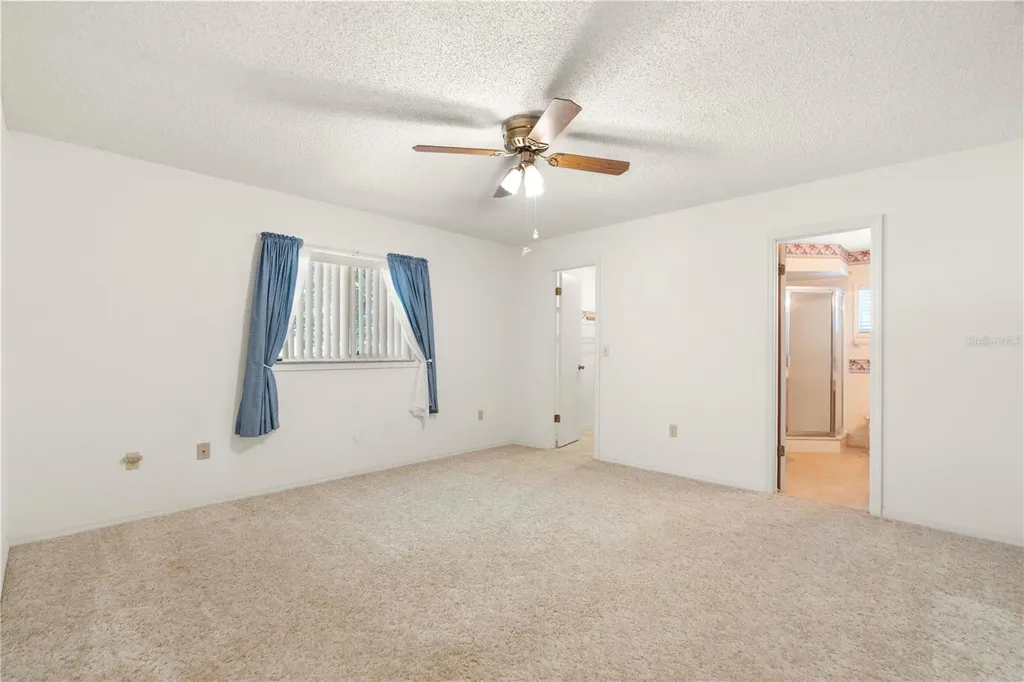 11223 SW 64th Court Ocala FL 34476
