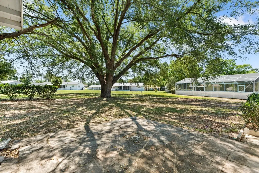 11223 SW 64th Court Ocala FL 34476