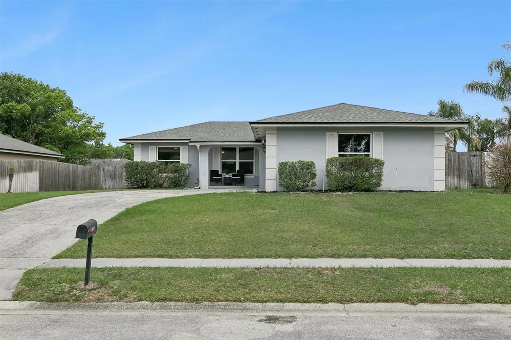 102 N Silver Cluster Court Longwood FL 32750