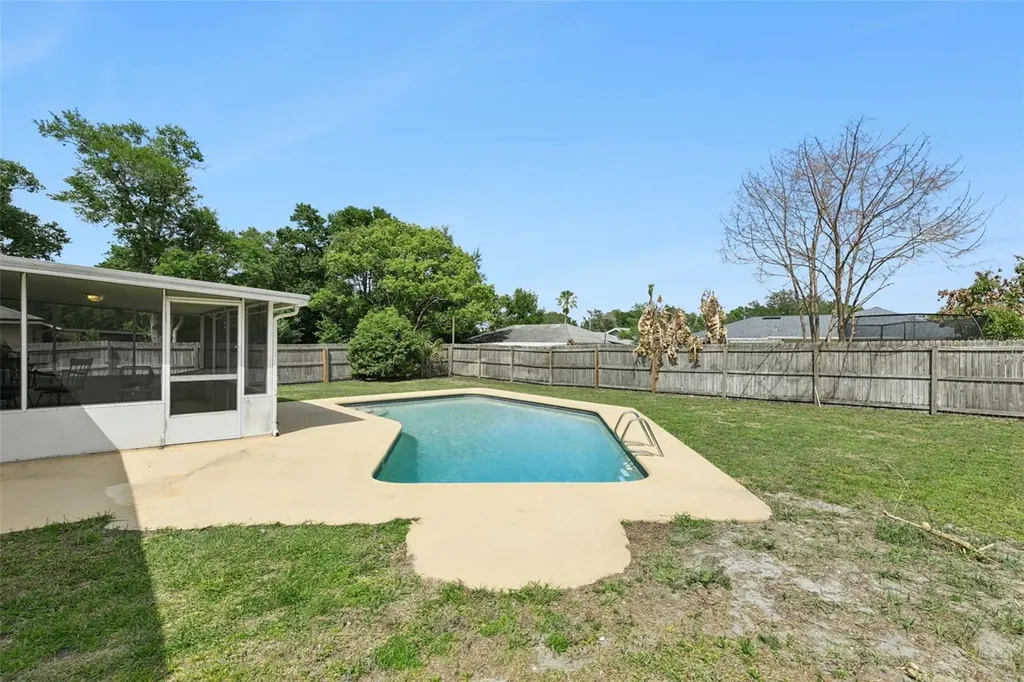 102 N Silver Cluster Court Longwood FL 32750