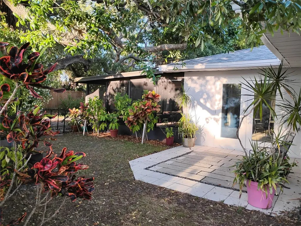 1720 Fossil Drive Englewood FL 34223