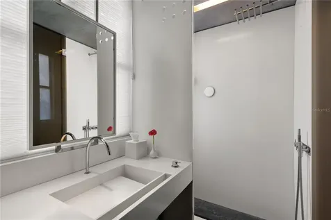 1800 Mcleary San Juan PR 00911
