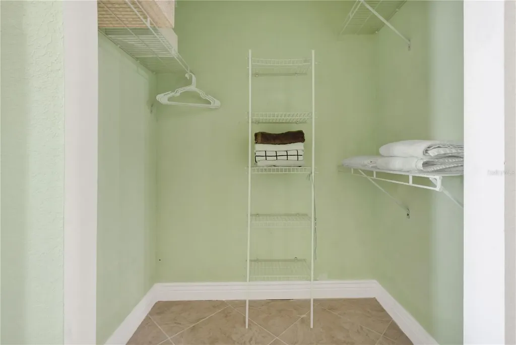 2731 Via Capri Clearwater FL 33764