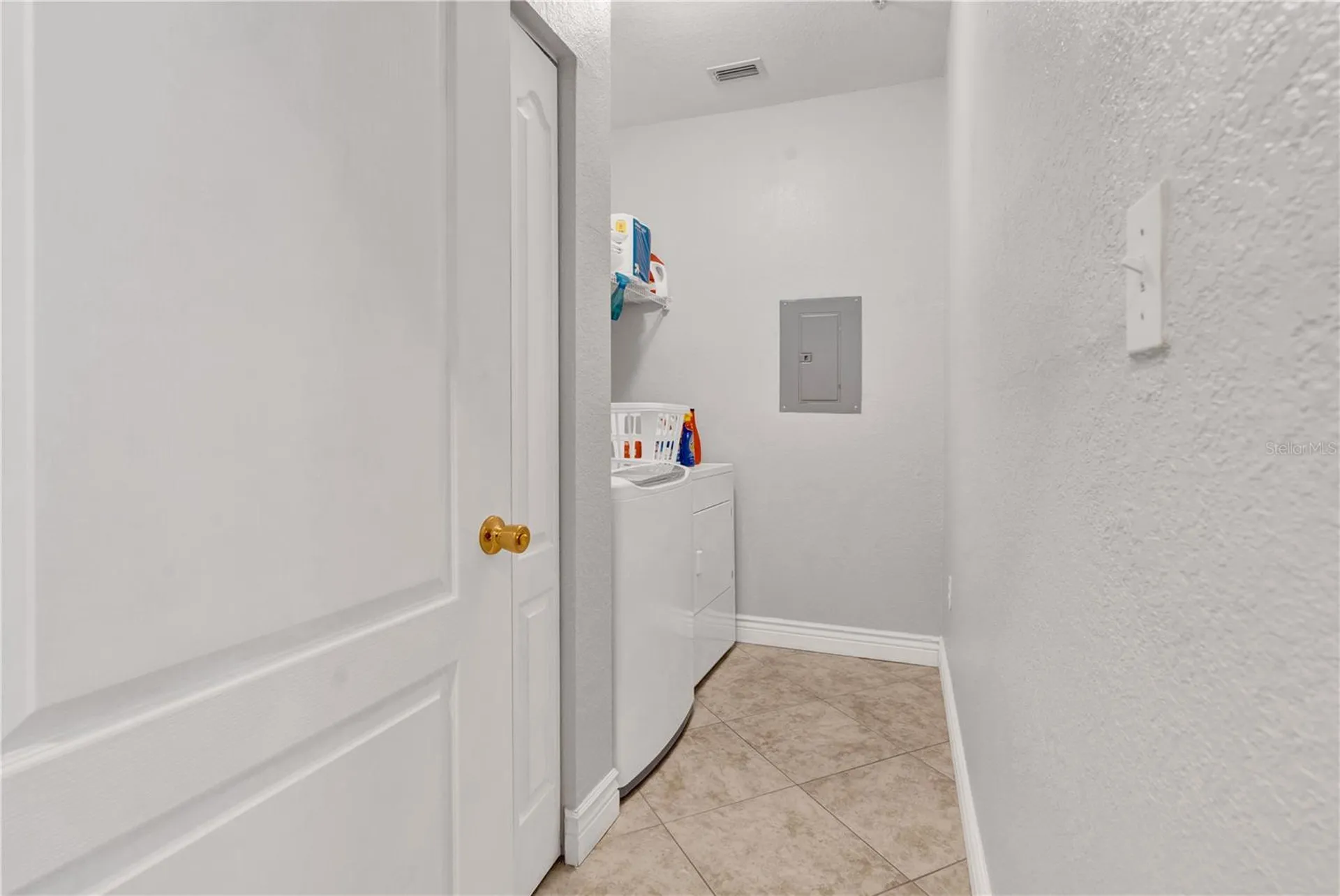 2731 Via Capri Clearwater FL 33764