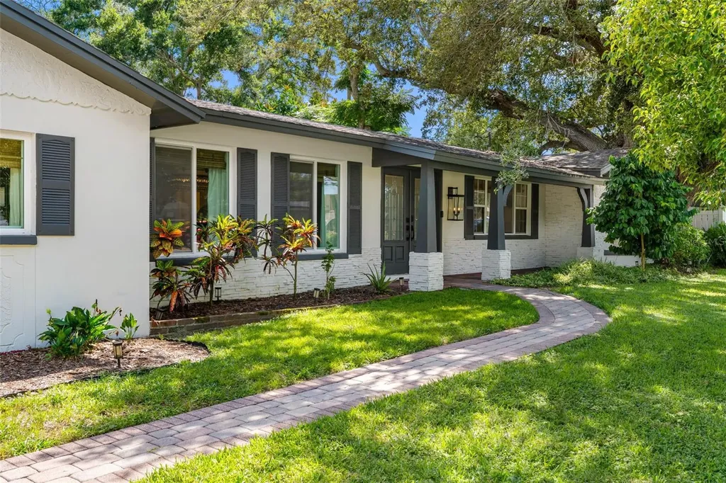 1811 Nursery Road Clearwater FL 33764
