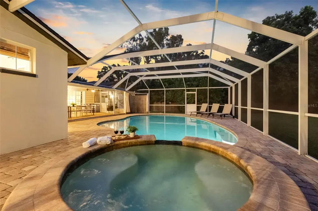 1811 Nursery Road Clearwater FL 33764