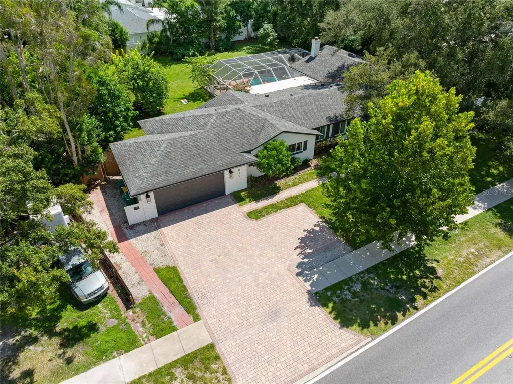 1811 Nursery Road Clearwater FL 33764