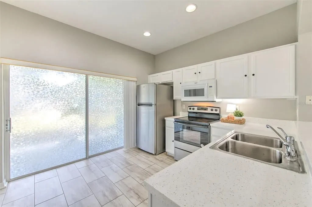 12847 Kings Crossing Drive Gibsonton FL 33534