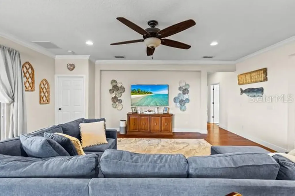 30201 Hackney Loop Mount Dora FL 32757
